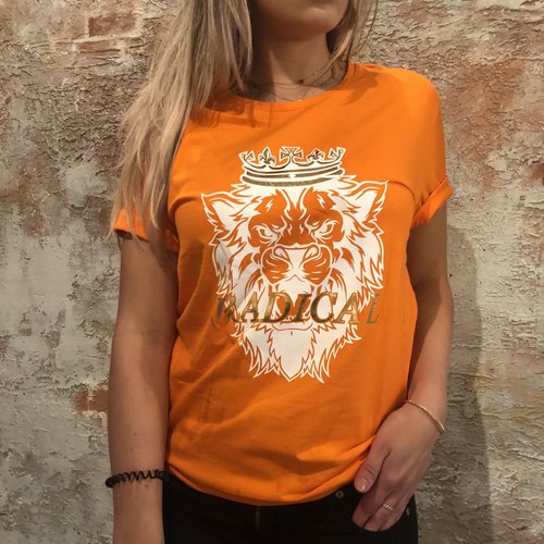 Radical Orange t-shirt Leeuw
