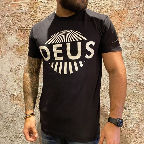 Deus t-shirt tracks black