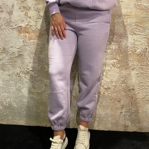 LA Sisters Essential Sweatpants Lilac