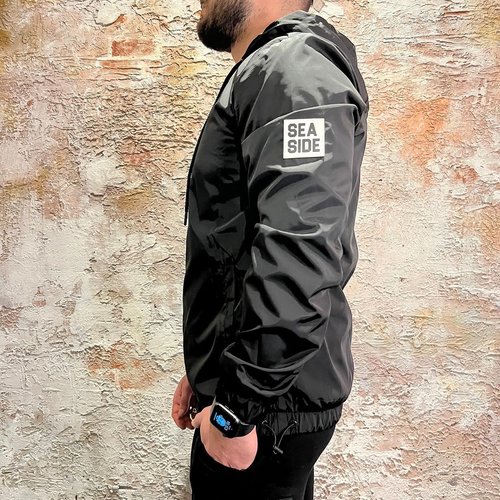 Seaside Windbreaker Black