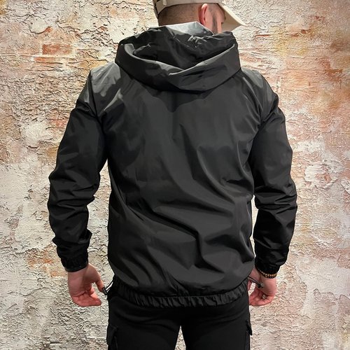 Seaside Windbreaker Black