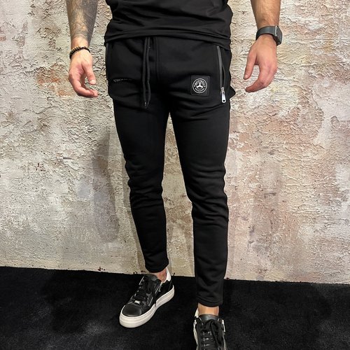 Quotrell Commodore Pant Black