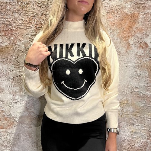 Nikkie Tara Pull Pearl Nikkie Tara Pull Pearl