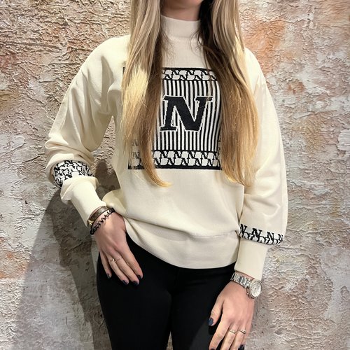 Nikkie Ginny Pull Pearl Nikkie Ginny Pull Pearl