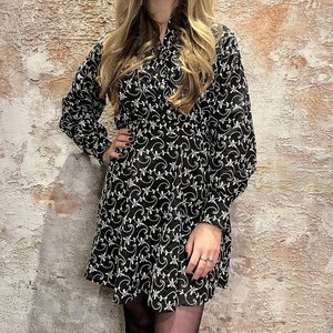 Nikkie Ree Dress Black White