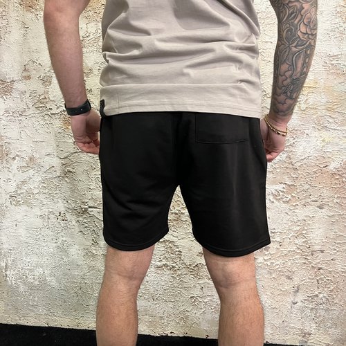 Quotrell Basic Short Black