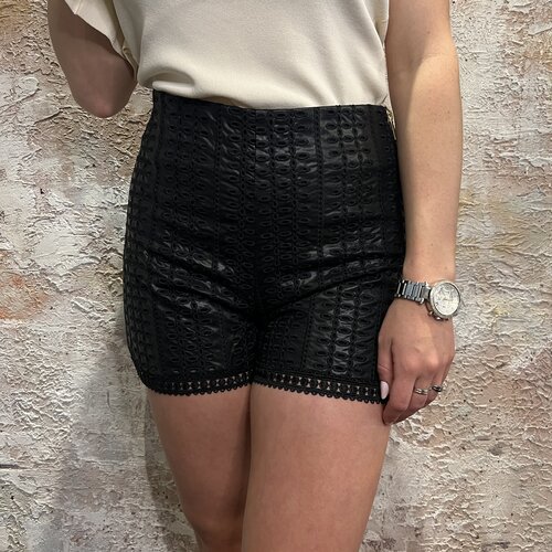 Nikkie Flo Short Black