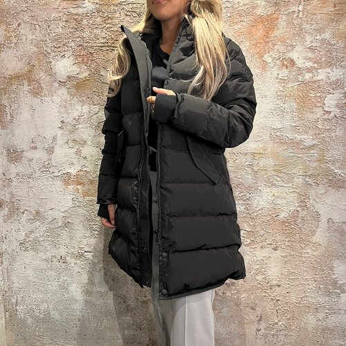 Airforce Jade Jacket True Black Airforce Jade Jacket True Black