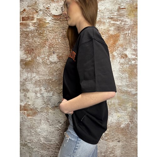 Equalité Oliver Oversized Tee Black Orange