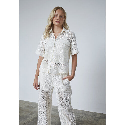 Sisters Point Elsia Blouse Korte Mouw Cream Sisters Point Elsia Blouse Korte Mouw Cream