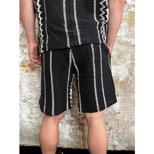 Quotrell Granada Short Black Off White