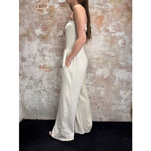 Have2Have Musthaves Offshoulder Jumpsuit Beige Have2Have Musthaves Offshoulder Jumpsuit Beige