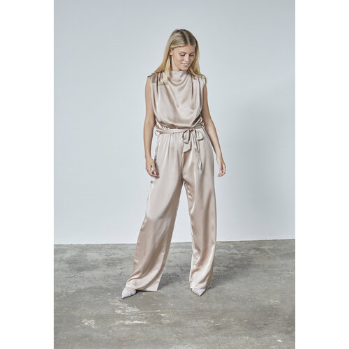 Sisters Point Satin Guto-JU4 Jumpsuit Champagne Sisters Point Satin Guto-JU4 Jumpsuit Champagne
