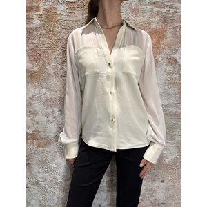Nikkie Larisa Losvallende Blouse Cream
