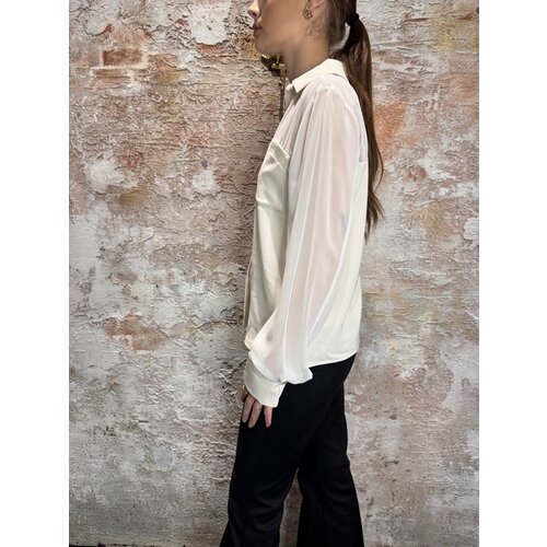Nikkie Larisa Losvallende Blouse Cream