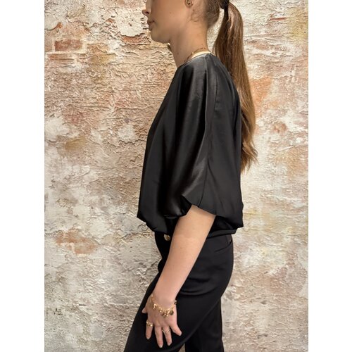 Sisters Point Gufo Satin Top Black