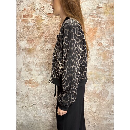 Sisters Point Garwin JA12 Bomber Leopard