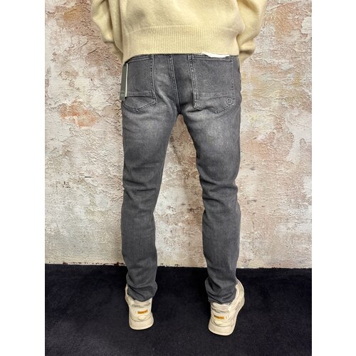 Circle Of Trust Connor Silver Shadow