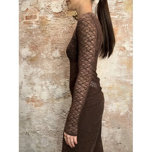 Sisters Point Gimas LS Top Chocolate