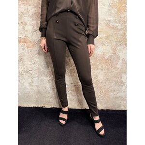 Nikkie Oroville Tregging Coffee