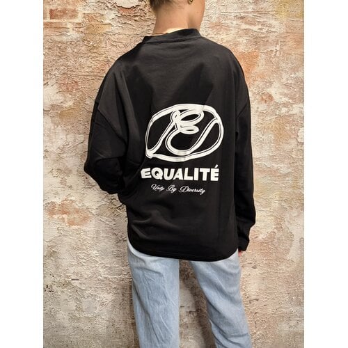 Equalité Arid Oversized Longsleeve Black