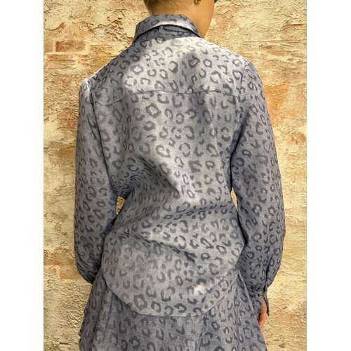 Nikkie Pragues Leopard Blouse Misty Blue