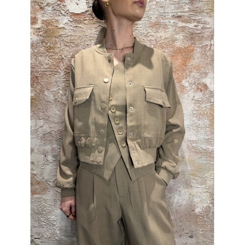 Sisters Point Garwin Bomber Sand