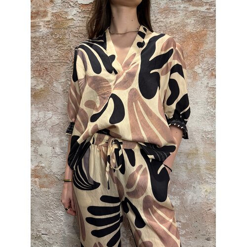 Sisters Point Venny Top Border