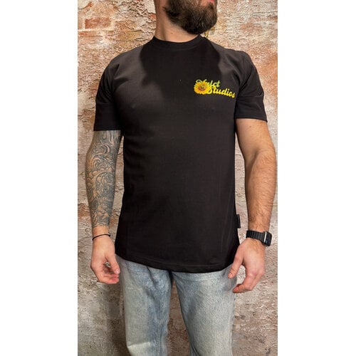 Xplct Studios Flowers T-Shirt Black