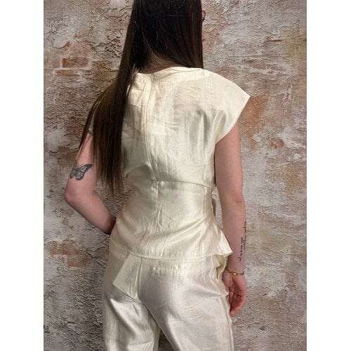 Nikkie Porlamar Top Cream