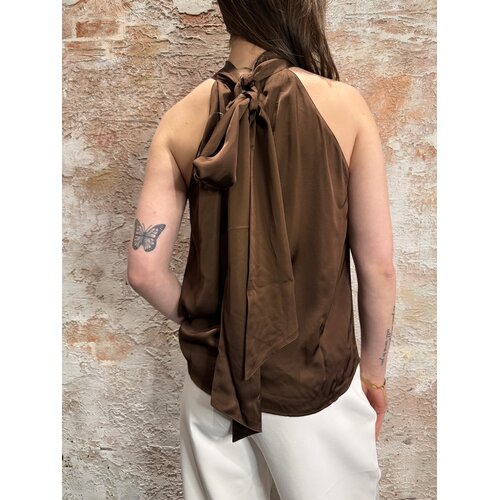 Josh V Yaniek Top Brown