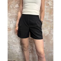 Viksa Shorts Black