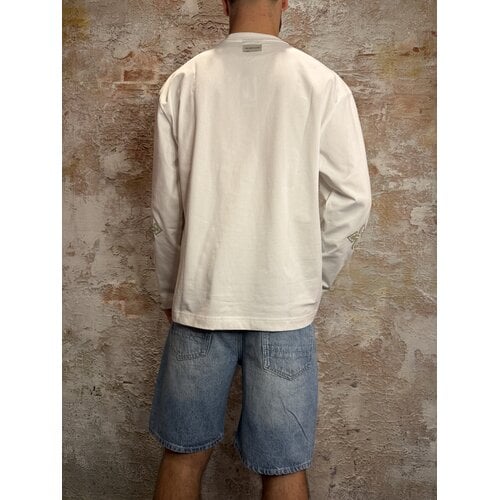 Don't Waste Culture Ator Longsleeves Off White