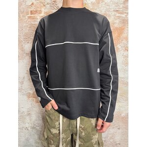 Equalité Bruno Line Oversized Longsleeve Black