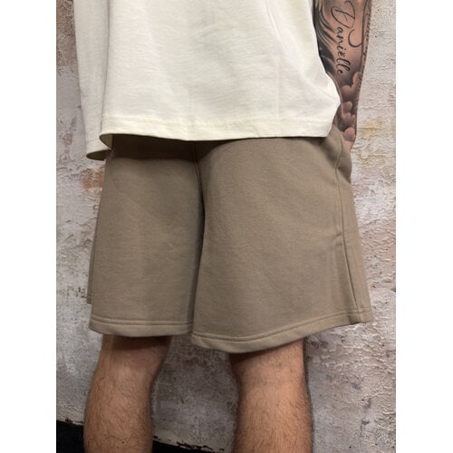 Equalité Elia Jogger Shorts Taupe