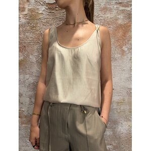 Nikkie Relizane Singlet Light Hummus Nikkie Relizane Singlet Light Hummus
