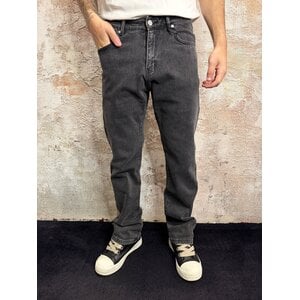 Don't Waste Culture Quiono Regular Fit Black