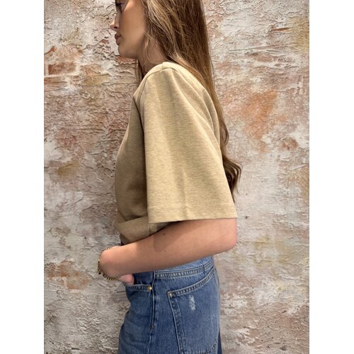 Josh V Poppy T-Shirt Met Schoudervuling Khaki Josh V Poppy T-Shirt Met Schoudervuling Khaki