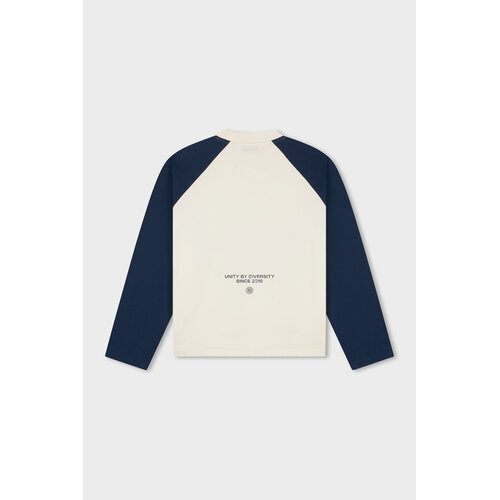 Equalité Elan Oversized Longsleeve White Navy Equalité Elan Oversized Longsleeve White Navy