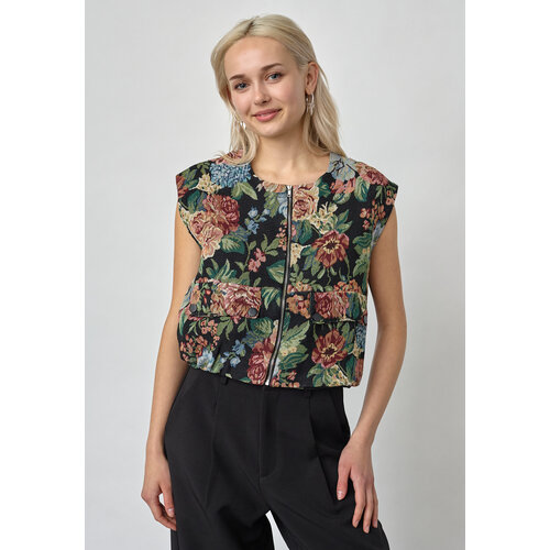 Sisters Point N.Garwin Vest Flower Jacquard Sisters Point N.Garwin Vest Flower Jacquard