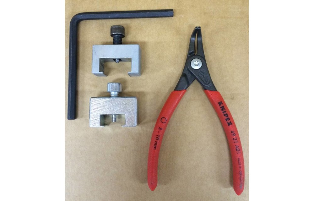Repair toolkit ( + 100 Wheels )