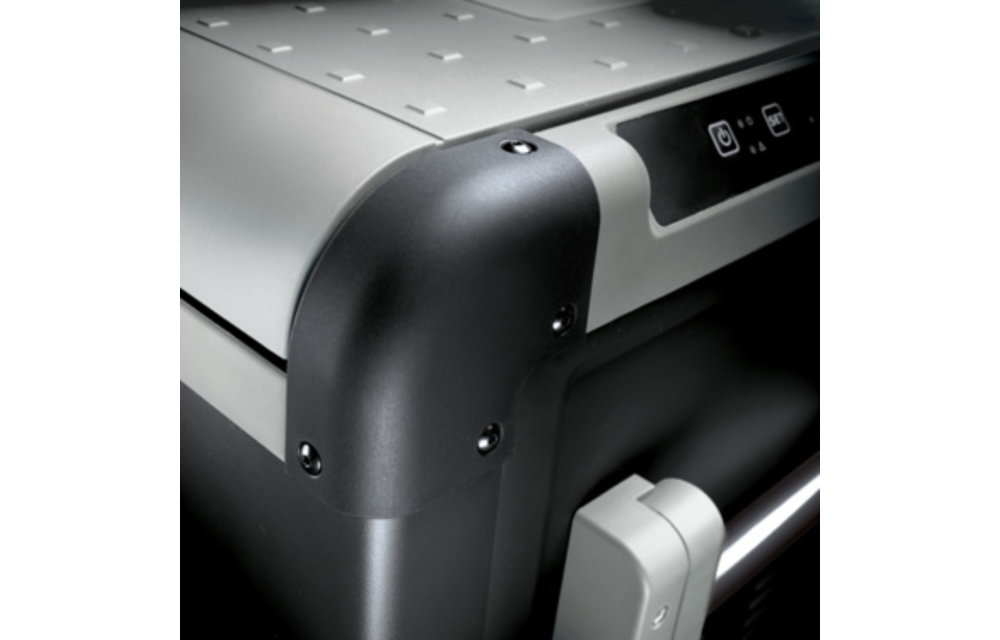 CFX 28 PORTABLE COOL / FREEZER BOX