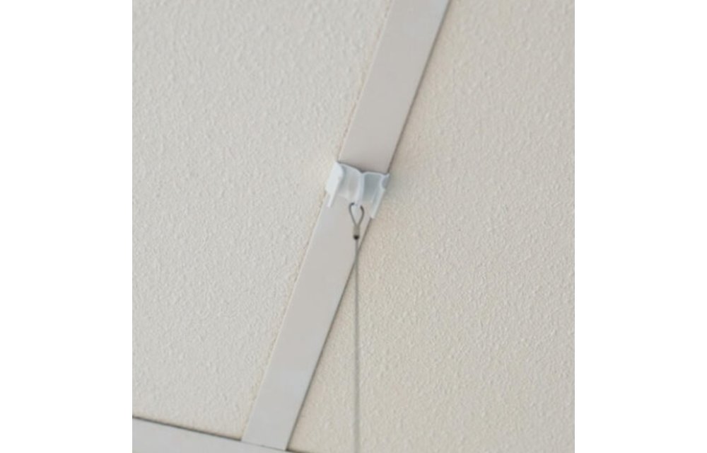 Suspension set for plexiglass screen for suspended ceiling