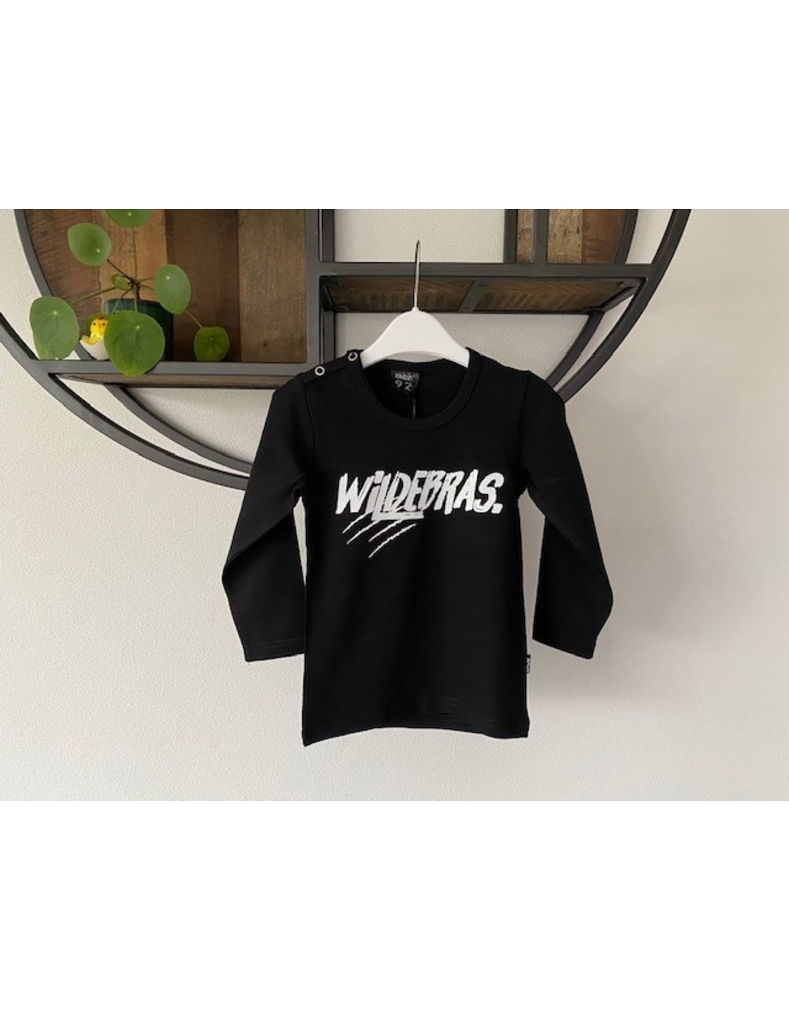 KMDB Clothing Longsleeve Wildebras zwart