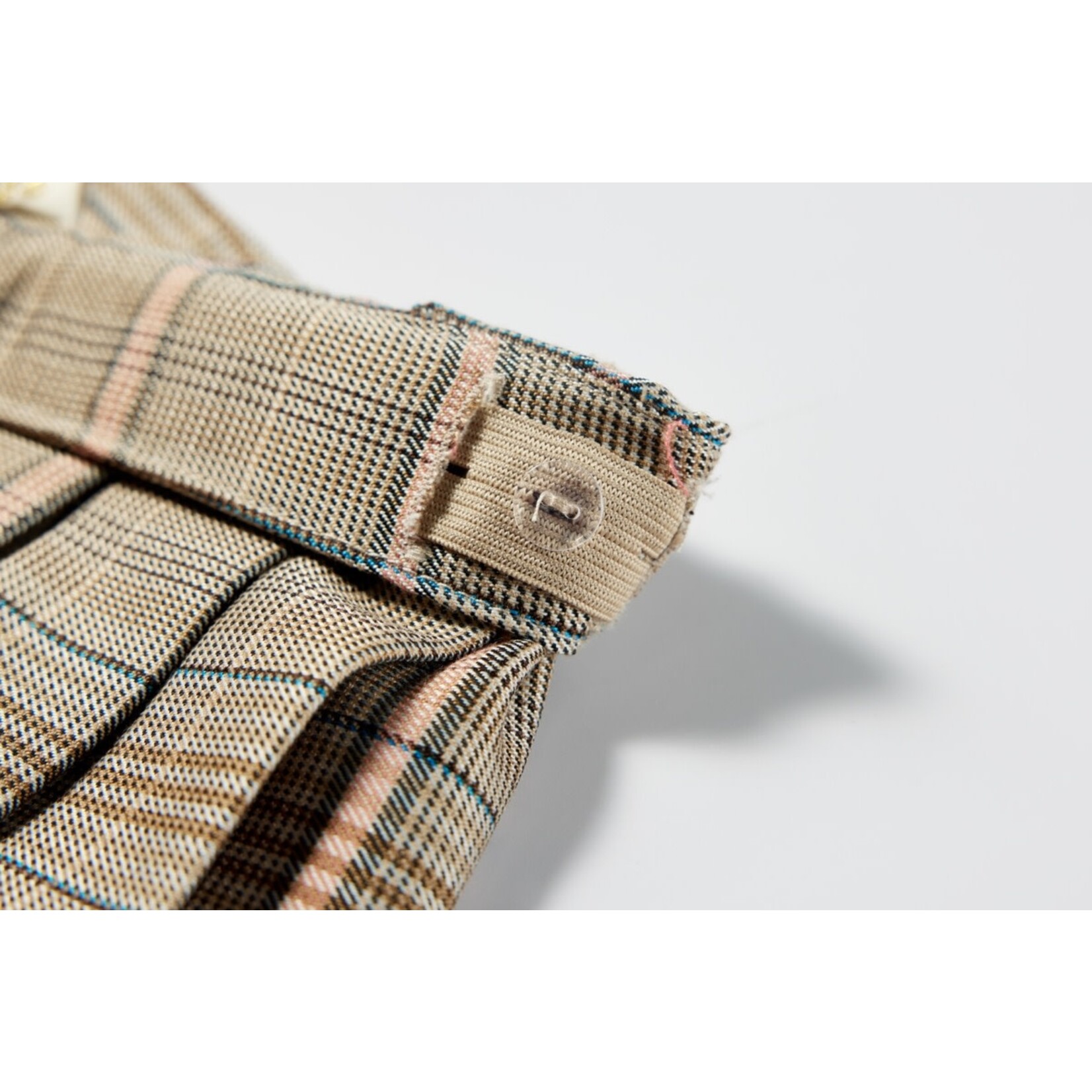 Someone ROK BONJOUR-SG-41-C DARK BEIGE