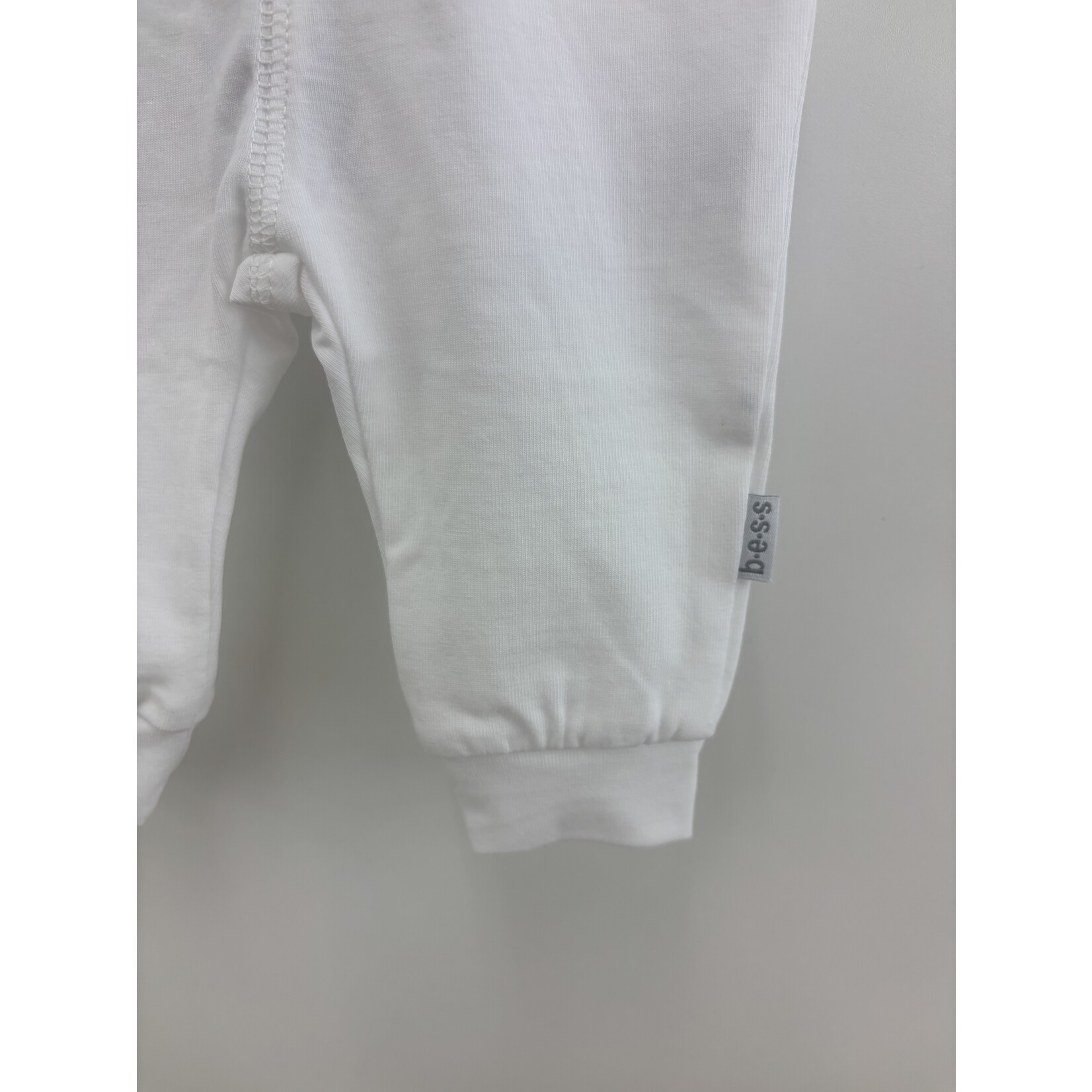 BESS Broek White