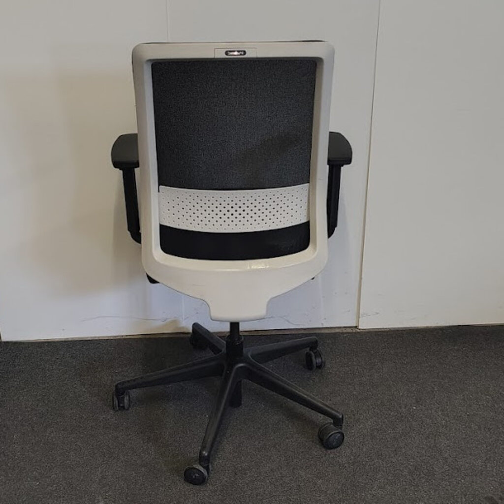 Bestuhl S10 Netweave Bureaustoel Zwart Wit