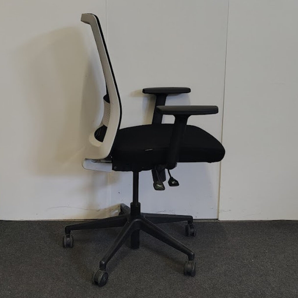 Bestuhl S10 Netweave Bureaustoel Zwart Wit