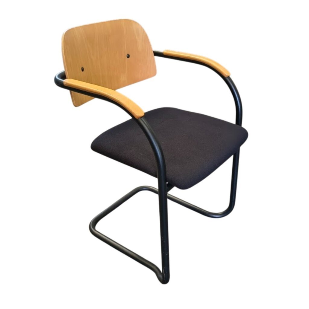 Lande Vergaderstoel Hout Zwart Slede