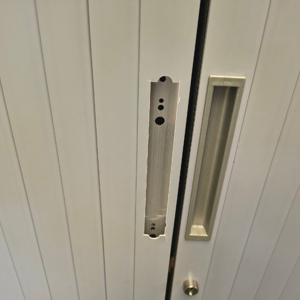 Schaffenburg Roldeurkast Zilvergrijs H144xB120xD45 B-keus
